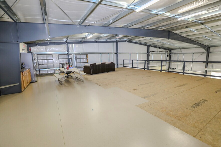 More Photos Of 428 NE Newton Creek Dr, Roseburg Warehouse For Sale