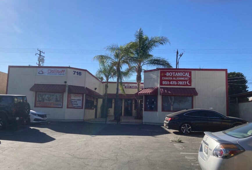 Primary Photo Of 716 W 6th St, Corona Storefront Retail Office For Lease