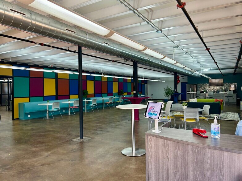 More Photos Of 6510 Bourgeois Rd, Houston Coworking Space