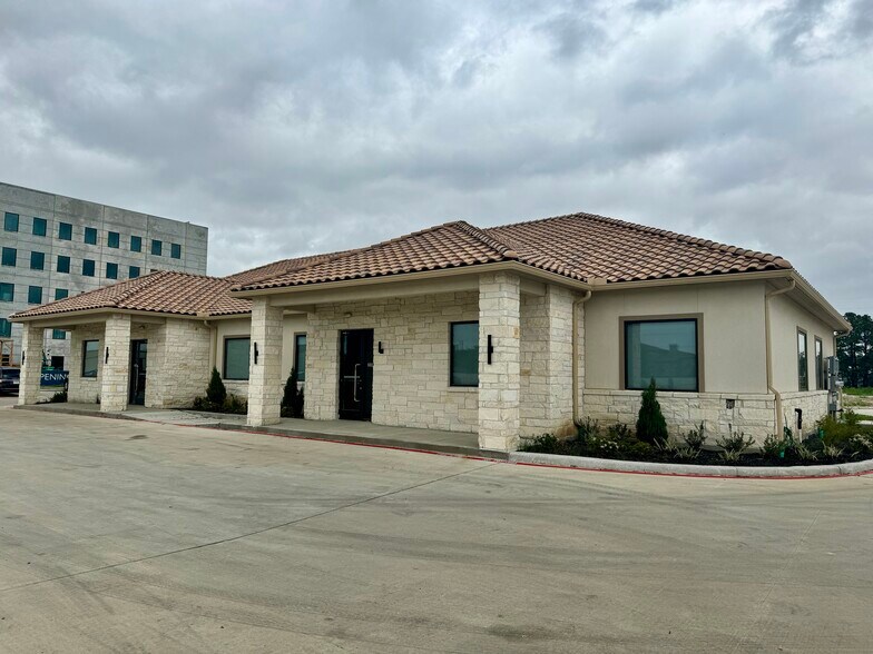 More Photos Of 8525 N Sam Houston Pkwy E, Humble Medical For Sale