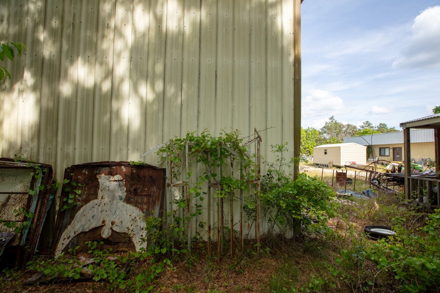 More Photos Of 8786 & 8782 State Road 21, Melrose Light Manufacturing For Sale