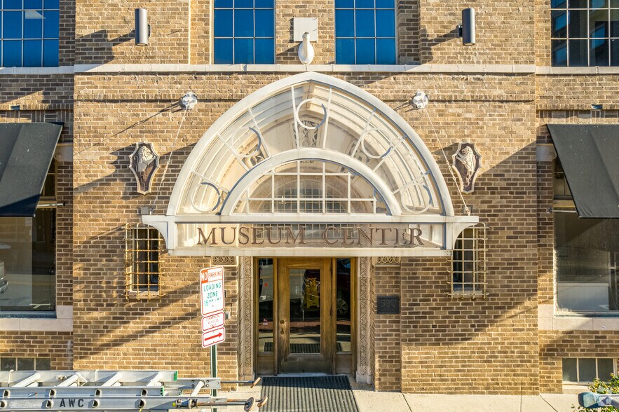 More Photos Of 500 President Clinton Ave, Little Rock Office For Lease