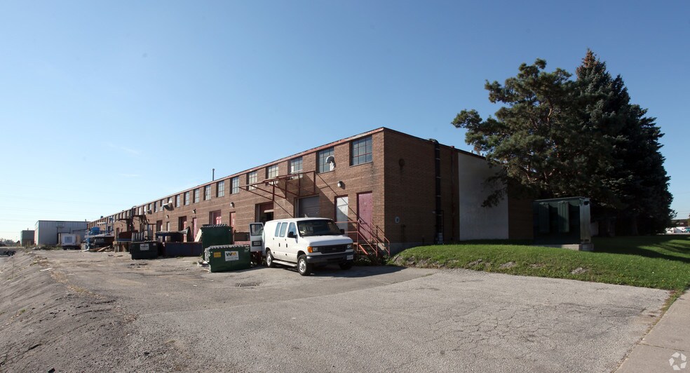 More Photos Of 125 Martin Ross Ave, Toronto Manufacturing For Lease