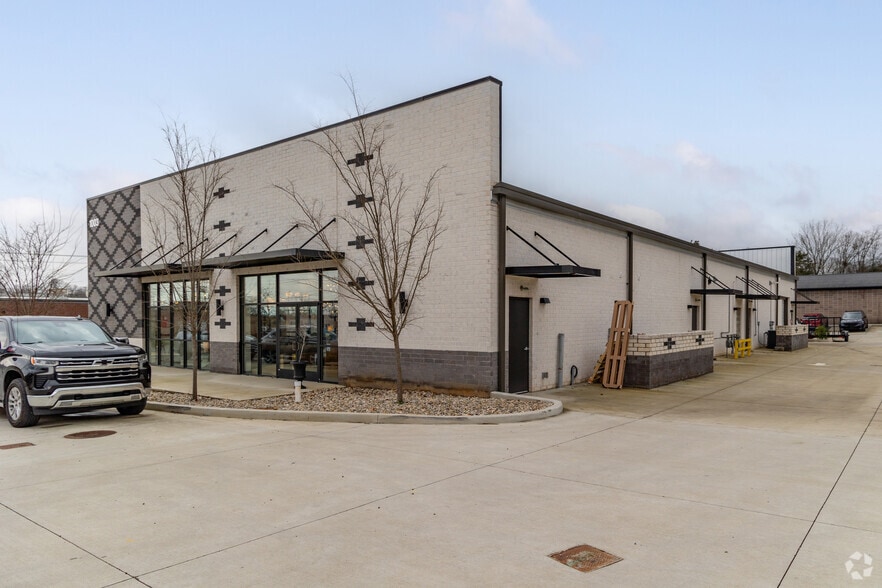 More Photos Of 1003 Meb Ct, Mt Juliet Storefront Retail Office For Lease