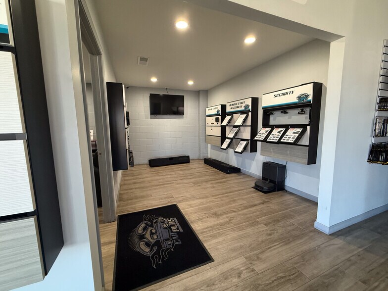 More Photos Of 1029 Martin Luther King Jr Way, Merced Freestanding For Sale
