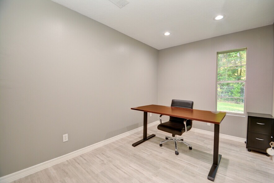 More Photos Of 26615 Oak Ridge Dr, The Woodlands Office For Lease