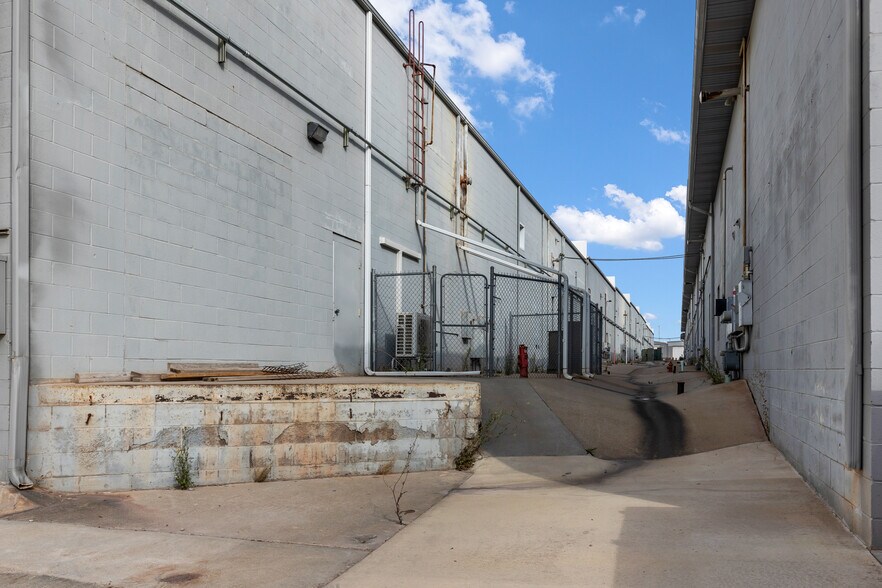 More Photos Of 2340-2380 Deadwood Ave N, Rapid City Manufacturing For Sale