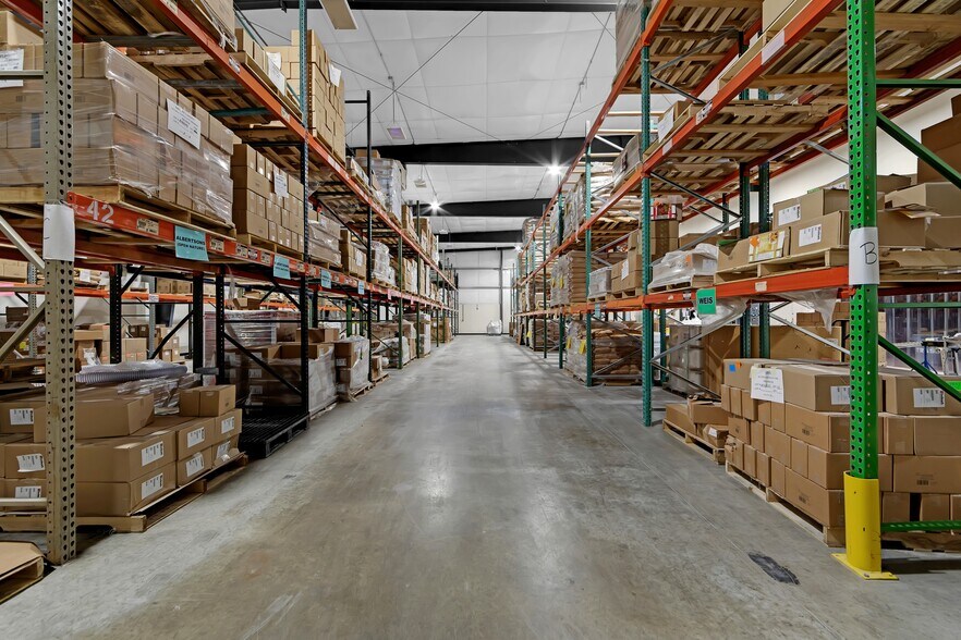 More Photos Of 353 Banner Farm Rd, Mills River Manufacturing For Sale