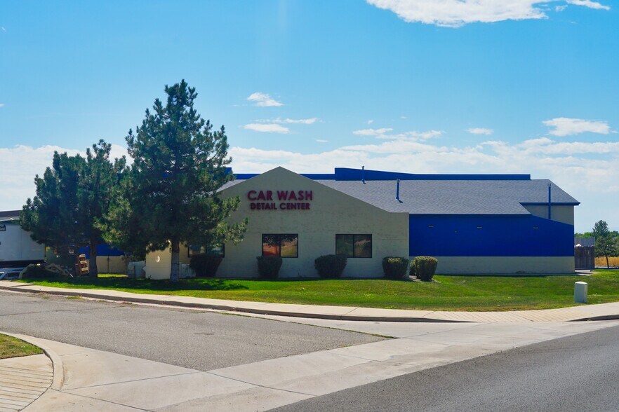 More Photos Of 720 Platte River Blvd, Brighton Carwash For Sale