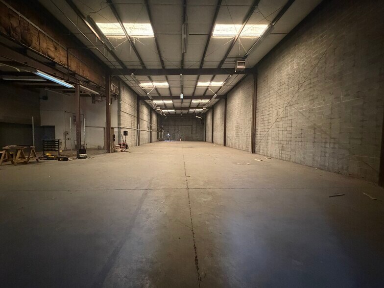 More Photos Of 5000 Harding Pl, Nashville Showroom For Lease
