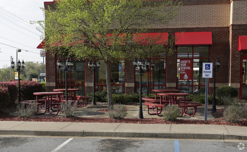 More Photos Of 2221 Chesnee Hwy, Spartanburg Fast Food For Sale