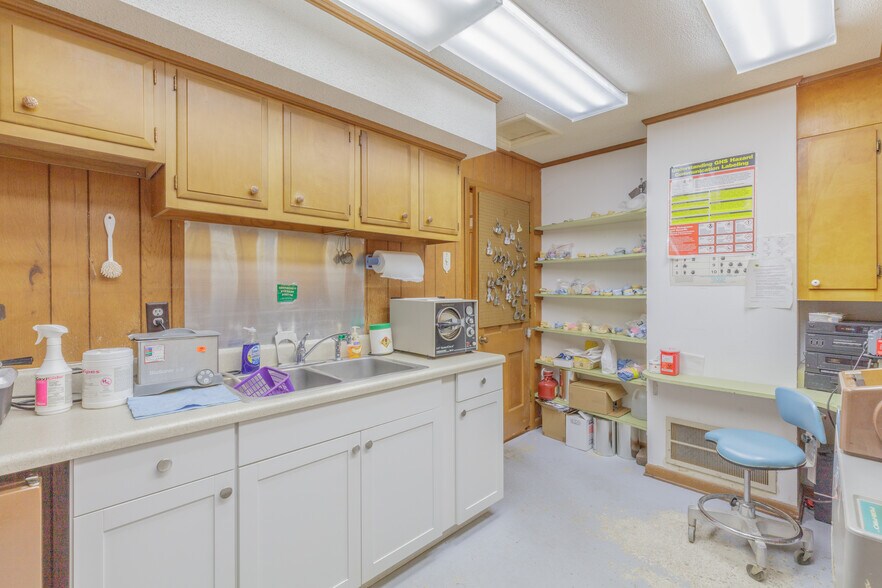 More Photos Of 4135 Hixson Pike, Chattanooga Office For Sale