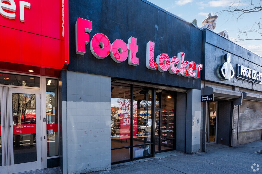 More Photos Of 2166 White Plains Rd, Bronx Freestanding For Lease