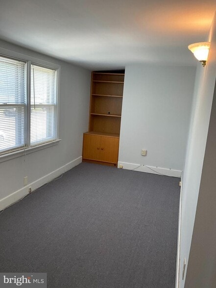 More Photos Of 300 Spruce St, Doylestown Office For Sale