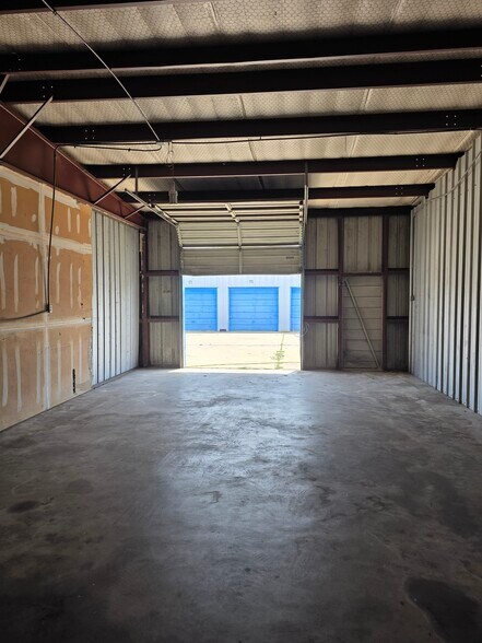 More Photos Of 1814 City Hall Dr, Rosenberg Self Storage For Lease