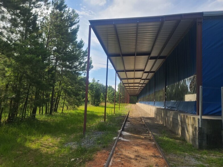 More Photos Of 741 Wellman Rd, Darlington Warehouse For Lease