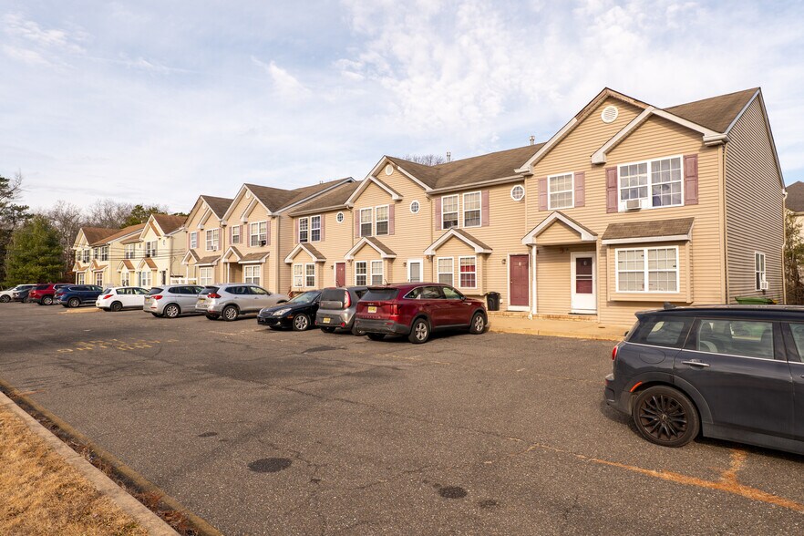 More Photos Of 21 Jay St, Lakewood Multifamily For Sale