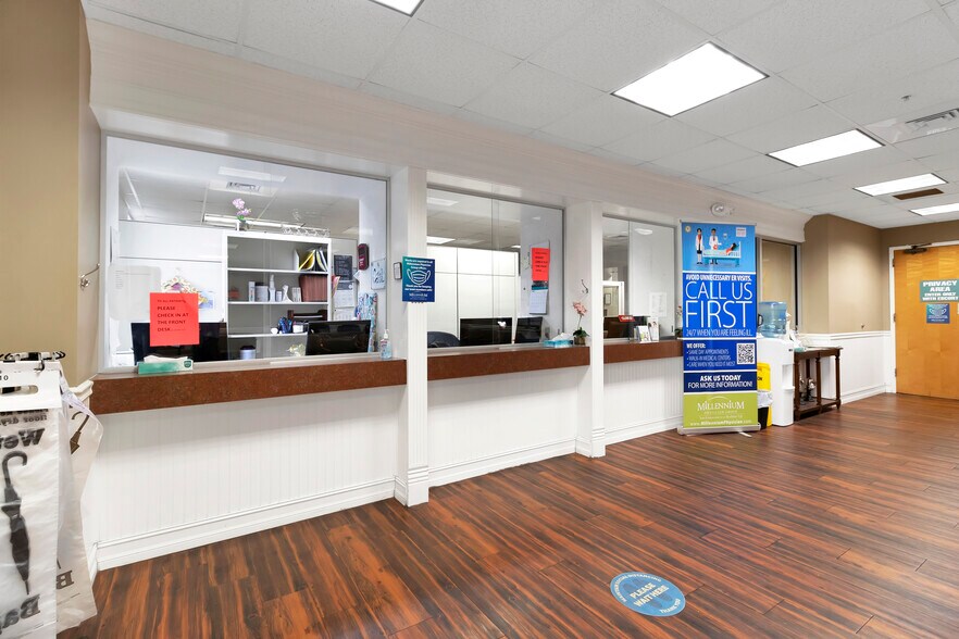 More Photos Of 2525 Harbor Blvd, Port Charlotte Medical For Lease