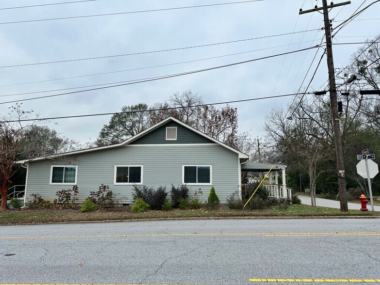 More Photos Of 601 S 7th St, Opelika Office Residential For Sale