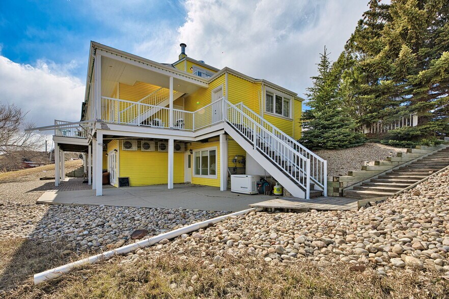 More Photos Of 111 Severn Av, Rosebud Hospitality For Sale