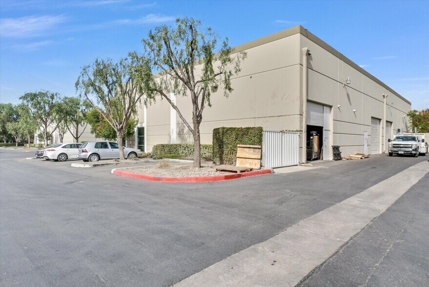 More Photos Of 14241-14261 Fern Ave, Chino Warehouse For Sale