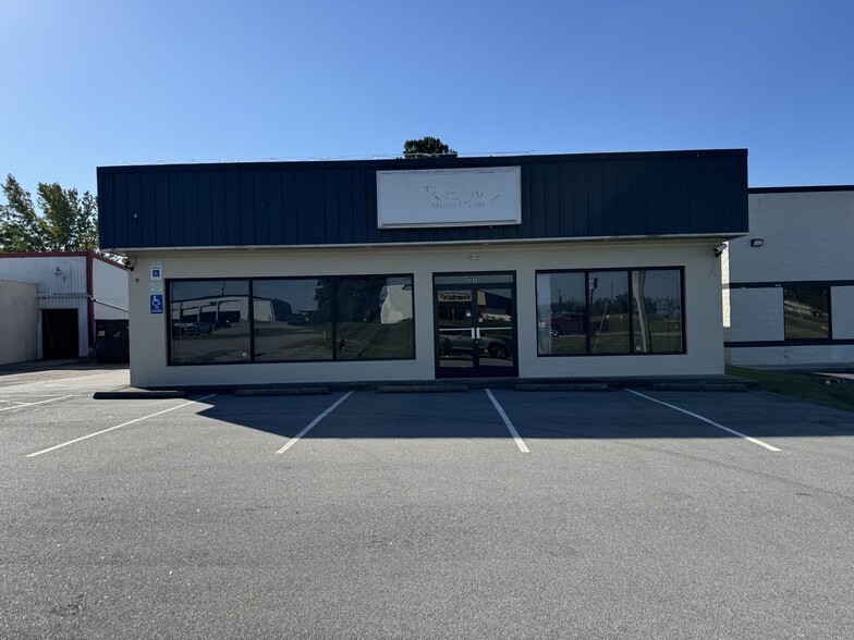 Primary Photo Of 161 US 158 Hwy, Henderson Freestanding For Lease