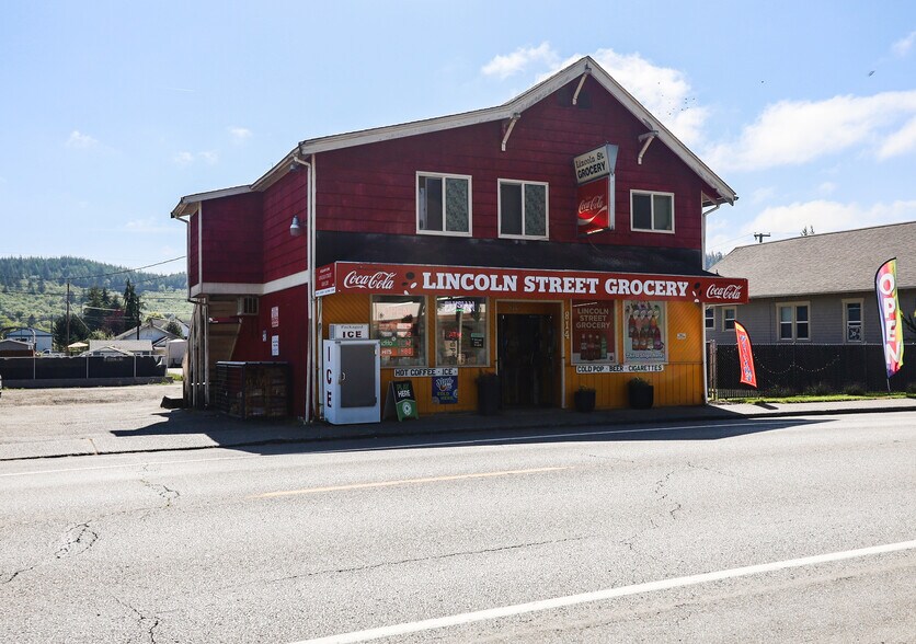 More Photos Of 814 Lincoln St, Hoquiam General Retail For Sale