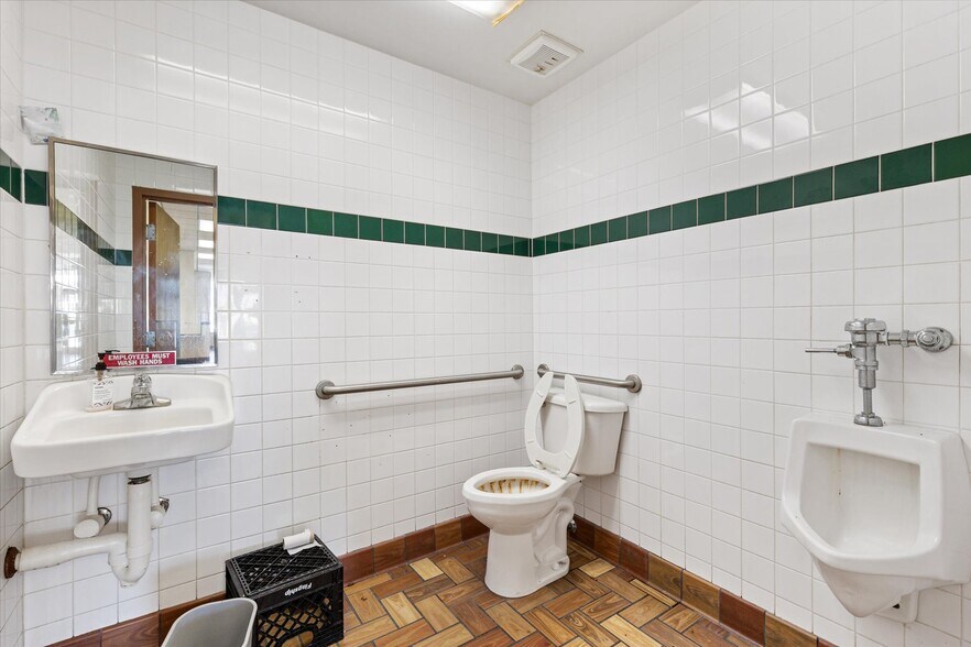 More Photos Of 440-500 W Gulf Atlantic Hwy, Wildwood Unknown For Lease