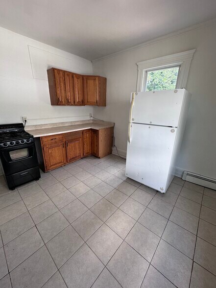 More Photos Of 320-322 Chestnut St, New Britain Apartments For Sale