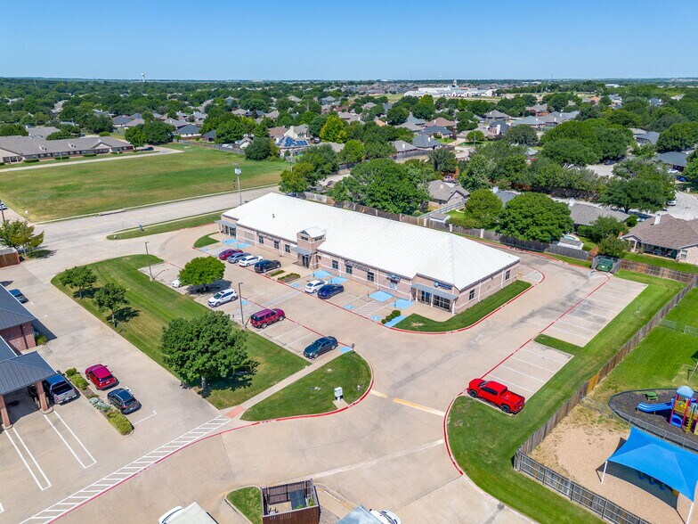 More Photos Of 663-671 NE Alsbury Blvd, Burleson Medical For Lease