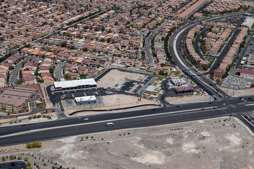 More Photos Of 10925 S Maryland Pky, Henderson Unknown For Lease