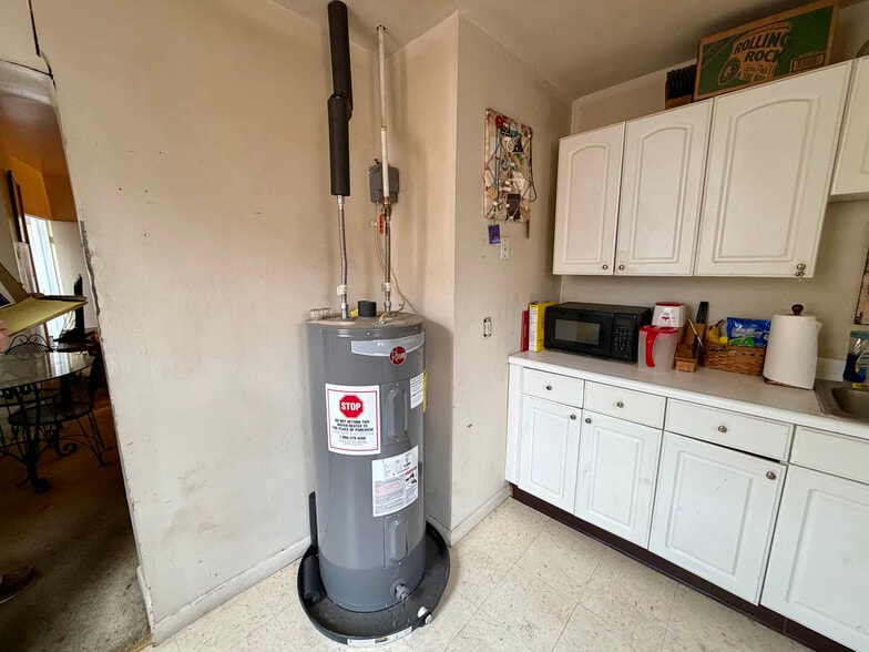 More Photos Of 1137 Light St, Baltimore Storefront Retail Residential For Sale