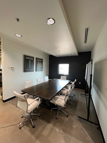 More Photos Of 1050 E Riley Dr, Avondale Warehouse For Sale