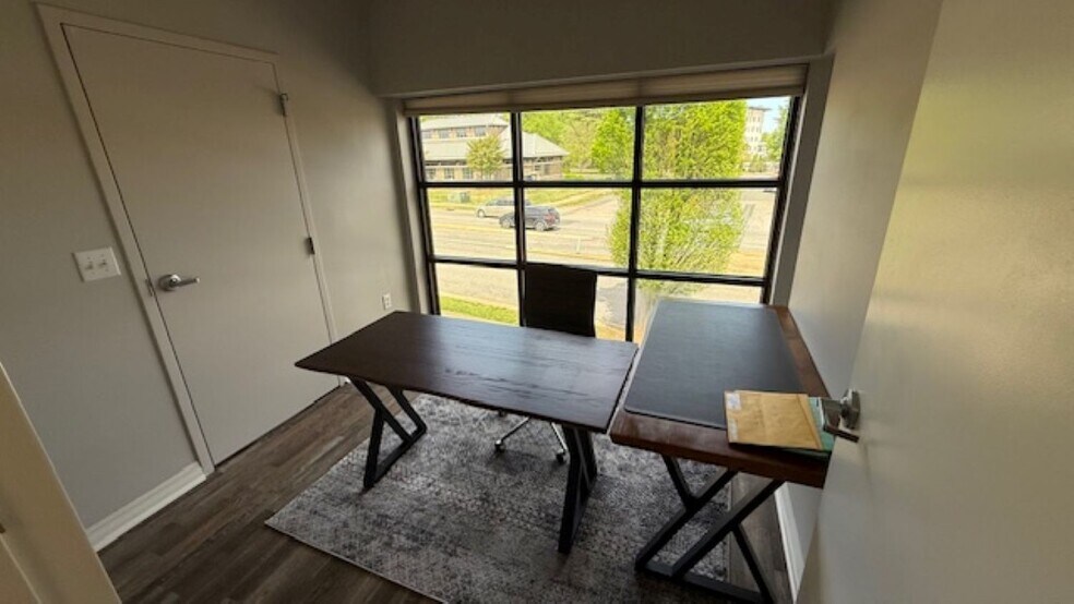 More Photos Of 19824 W Catawba Ave, Cornelius Medical For Lease