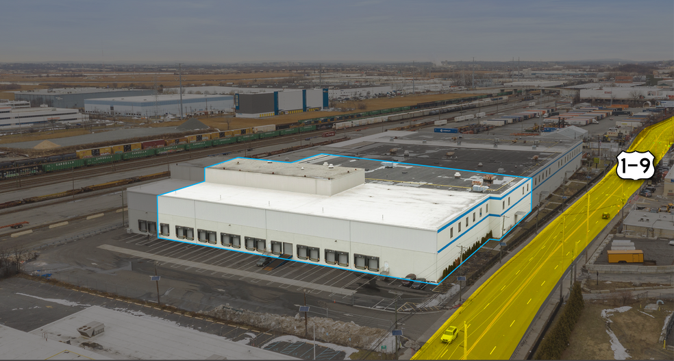 More Photos Of 6001 Tonnelle Ave, North Bergen Warehouse For Lease