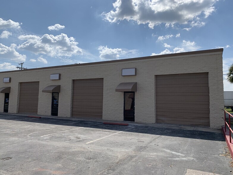 Primary Photo Of 6102 E Adamo Dr, Tampa Auto Dealership For Lease