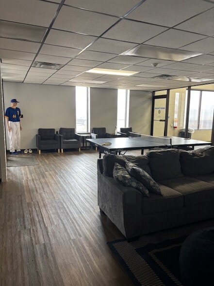 More Photos Of 829 Sheridan Dr, Tonawanda Freestanding For Sale