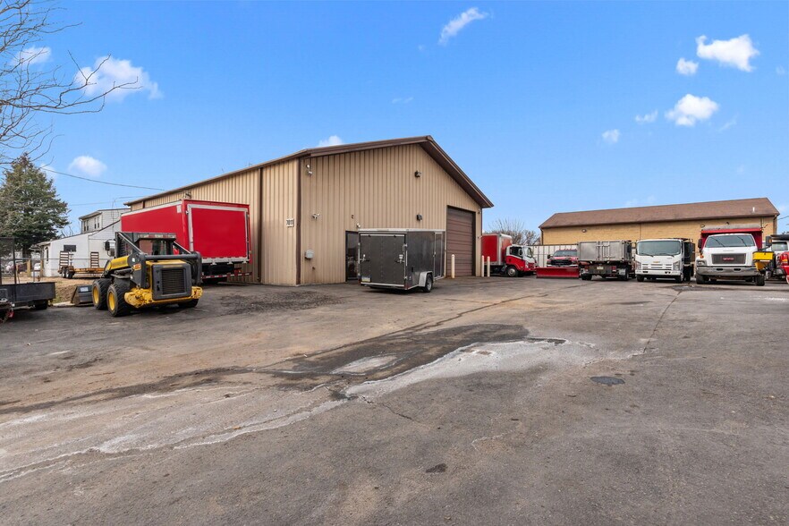 More Photos Of 7011 Beaver Dam Rd, Levittown Industrial For Sale