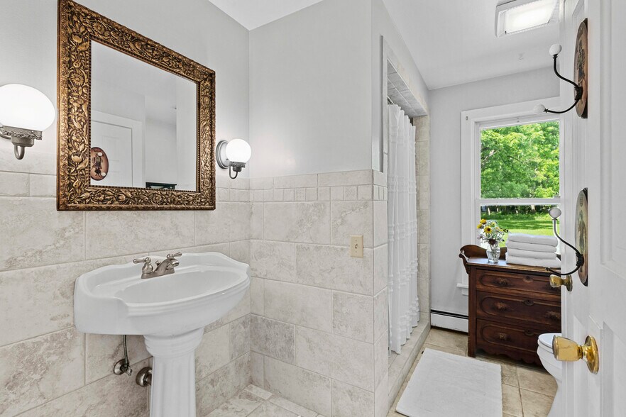 More Photos Of 540 North St, Green Lake Storefront Retail Residential For Sale