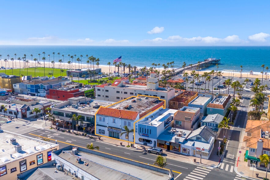 More Photos Of 707 E Balboa Blvd, Newport Beach Movie Theatre For Sale
