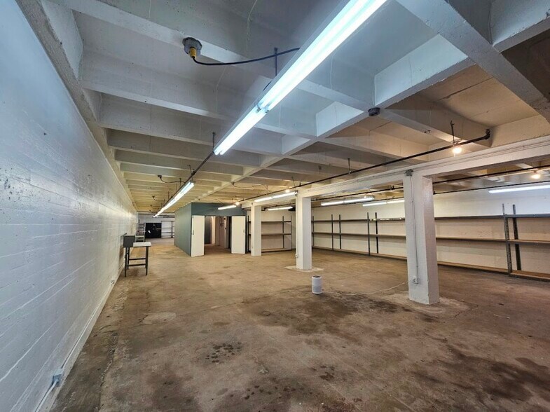 More Photos Of 718 Gladys Ave, Los Angeles Warehouse For Lease