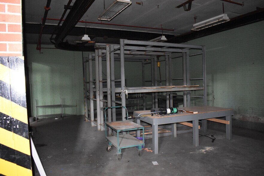 More Photos Of 884 W 2nd St, Ogden Warehouse For Lease