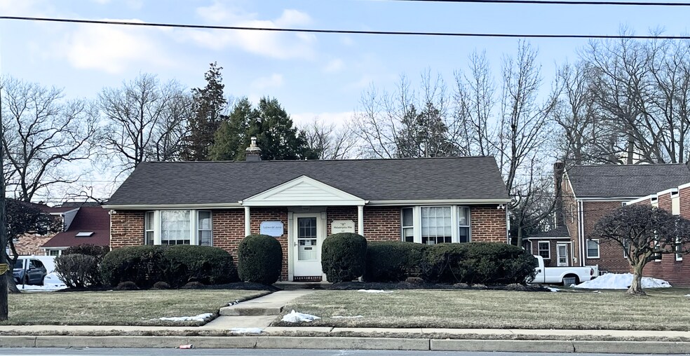 Primary Photo Of 707 Philadelphia Pike, Wilmington Office For Sale