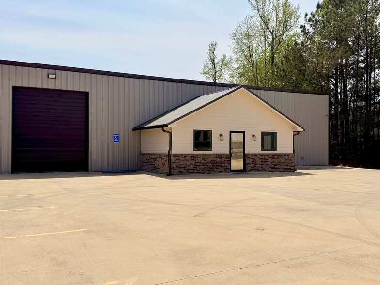More Photos Of 62 Ralph Hicks Cir, Jasper Industrial For Lease