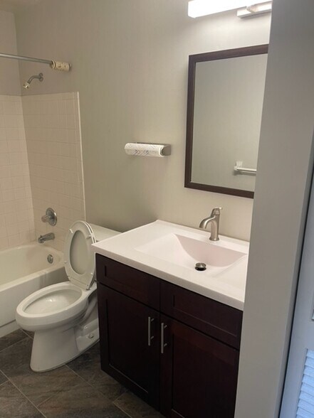 More Photos Of 5620 E Fowler Ave, Temple Terrace Office For Lease