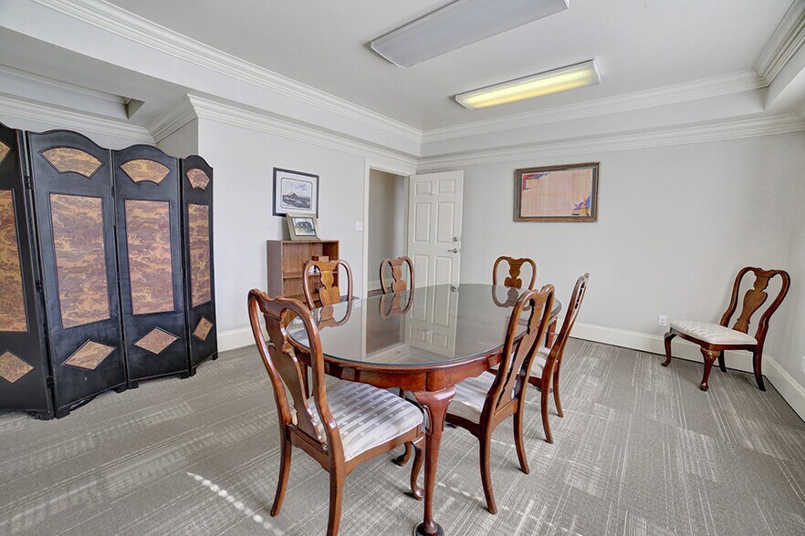More Photos Of 113 Glenn Ave, Trussville Office Residential For Sale