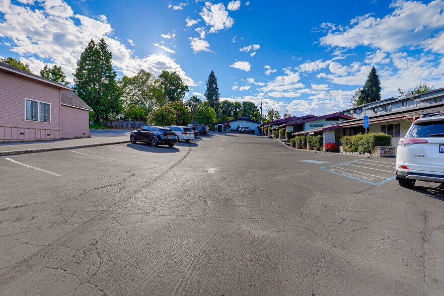 More Photos Of 316 S Auburn St, Grass Valley Medical For Sale