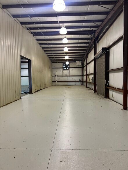 Primary Photo Of 824 Bass Burkett Rd, Bassfield Manufacturing For Sale