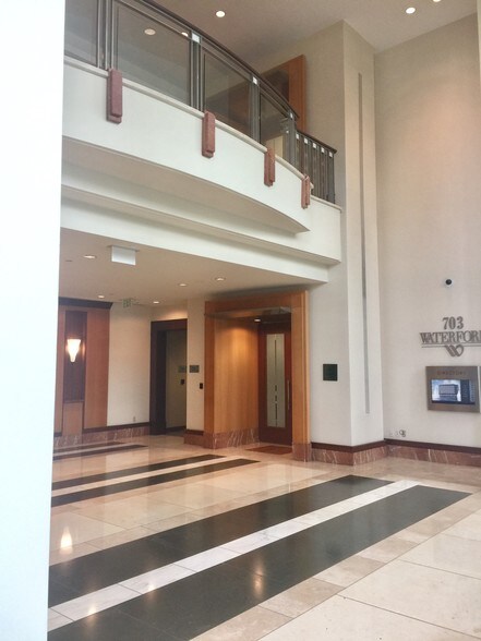 More Photos Of 703 NW 62nd Ave, Miami Office For Lease