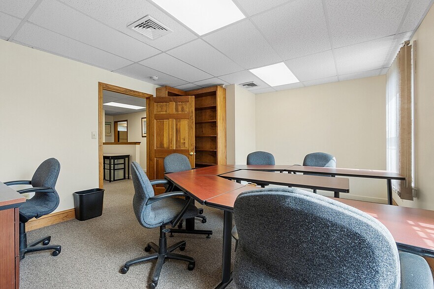 More Photos Of 233 Ayer Rd, Harvard Medical For Lease